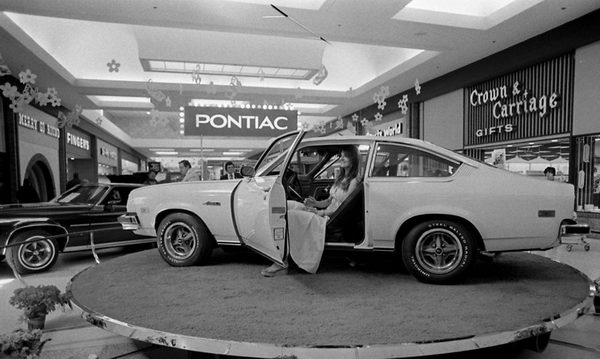 Westwood Mall - Old Photo Of Mall (newer photo)